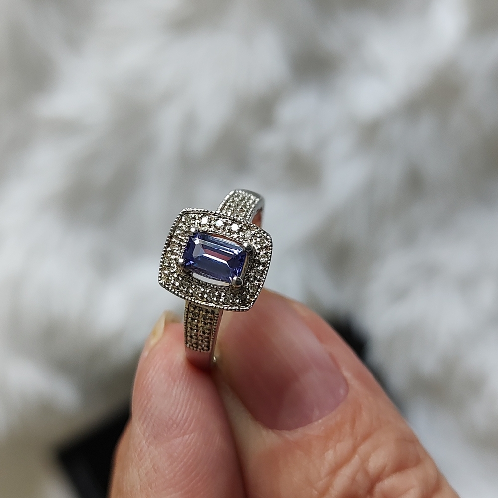 Emerald Cut Tanzanite Ring - image 5